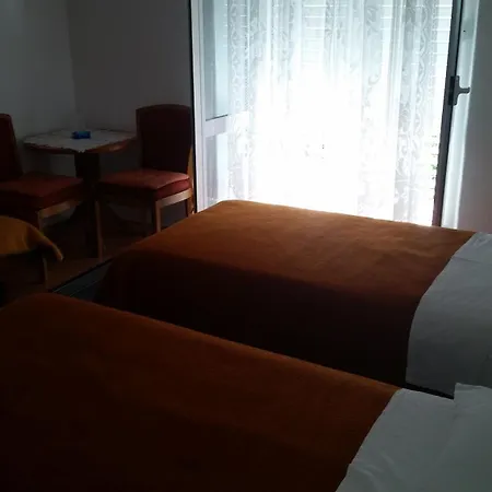 Storelli Πανσιόν 3*