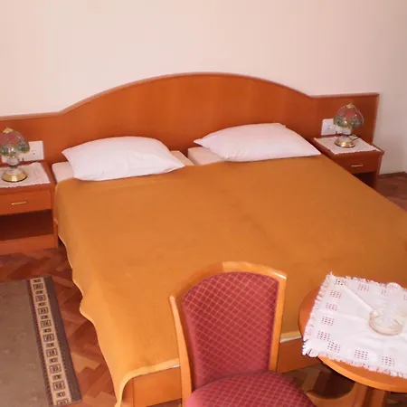 Πανσιόν Storelli Lopud